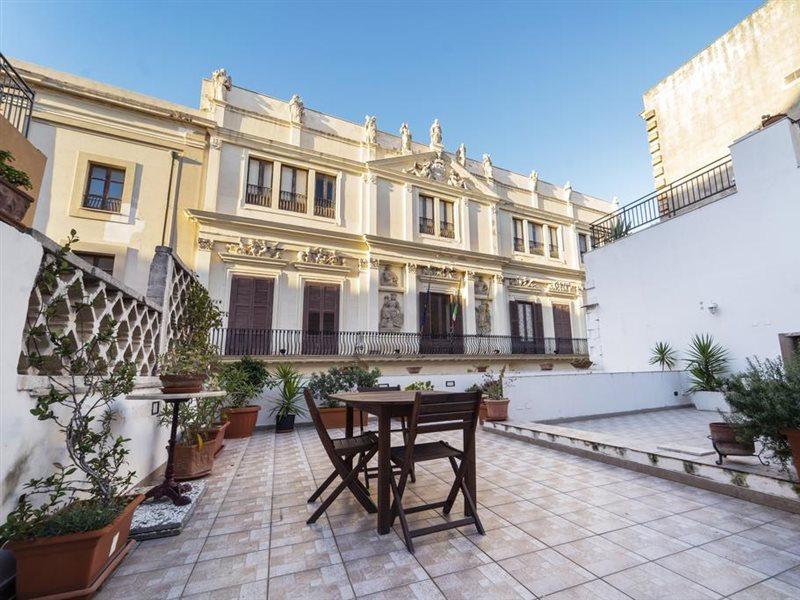 Residence Garibaldi Trapani Esterno foto