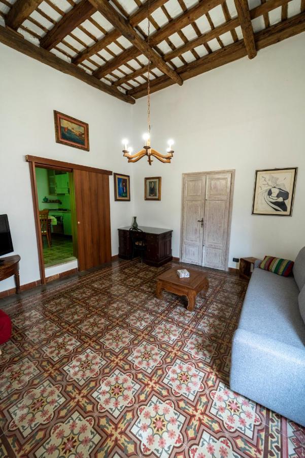 Residence Garibaldi Trapani Esterno foto